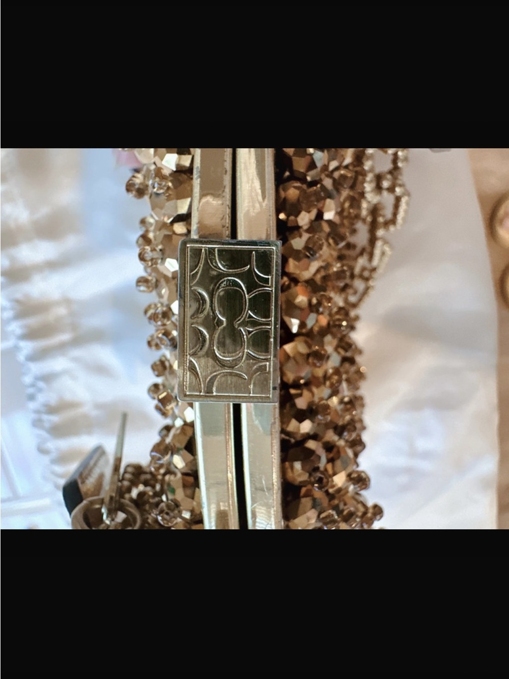 Authentic Coach vintage Gold Beaded Evening Wristlet with Chain Strap - Picture 14 of 16